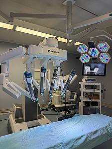 Azərbaycanda ilk dəfə Toumai Laparoscopic Surgical Robot sistemi Yeni Klinika xəstəxanasında Medsol şirkəti tərəfindən uğurla quraşdırıldı. thumbnail 6